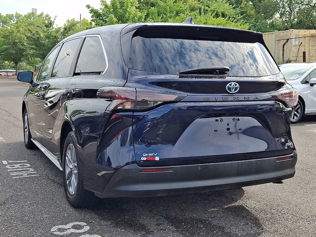 Used 2025 Toyota Sienna XLE Van Passenger Van
