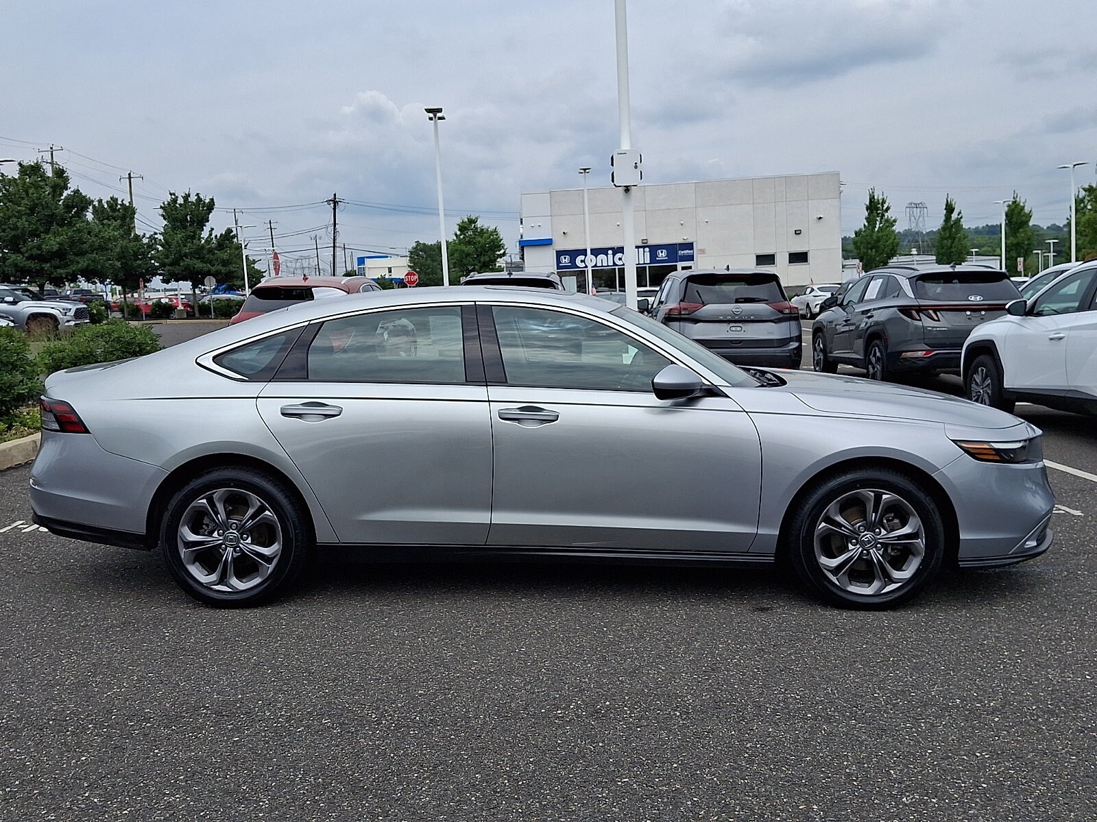 2024 Honda Accord EX - Photo 7