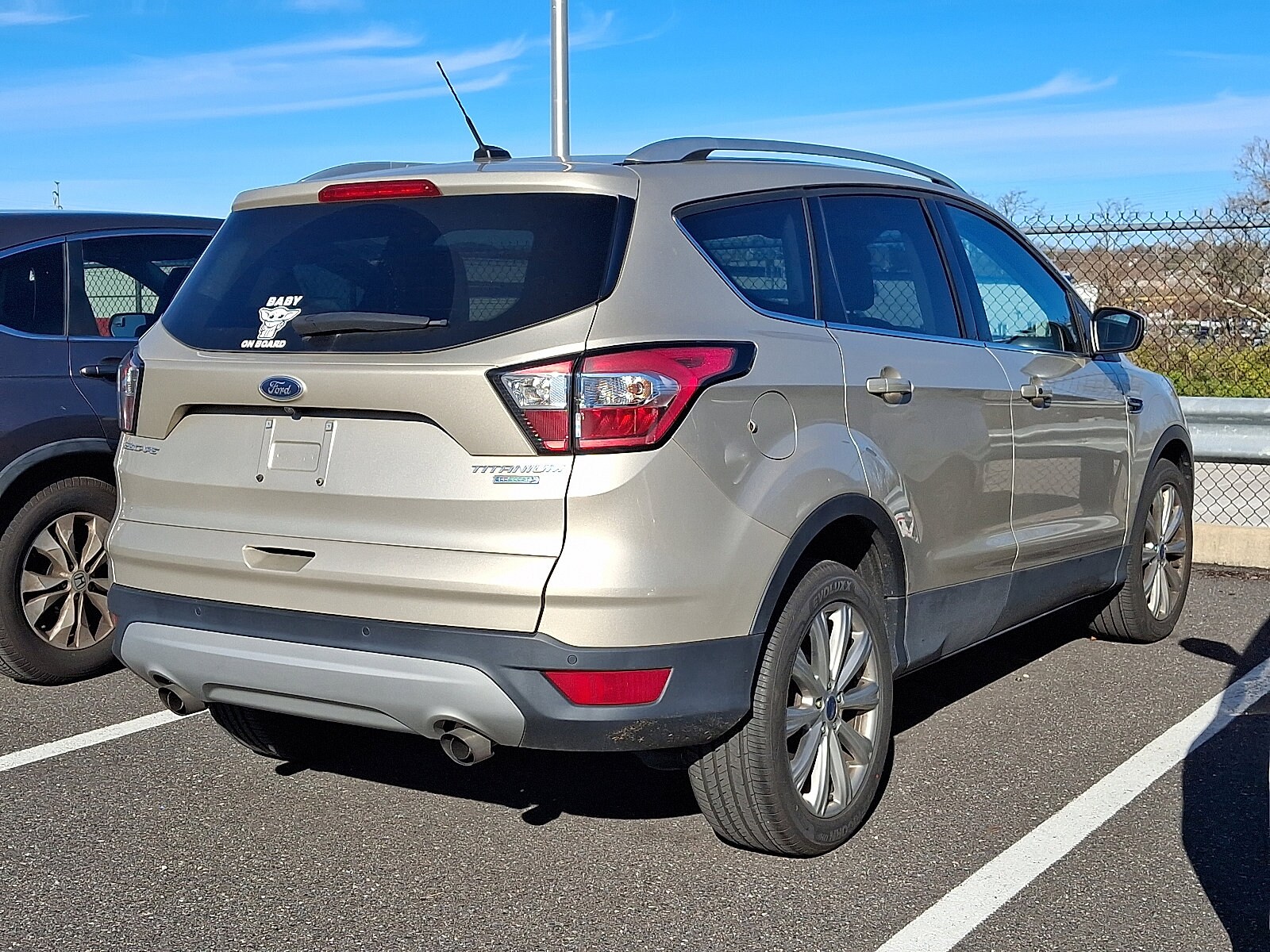 2017 Ford Escape Titanium photo 4