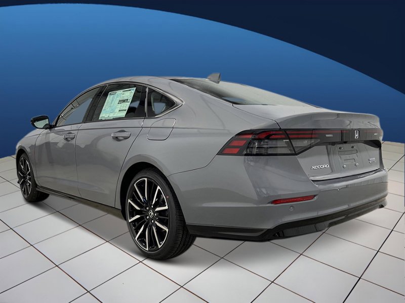 2025 Honda Accord Hybrid Touring photo 3