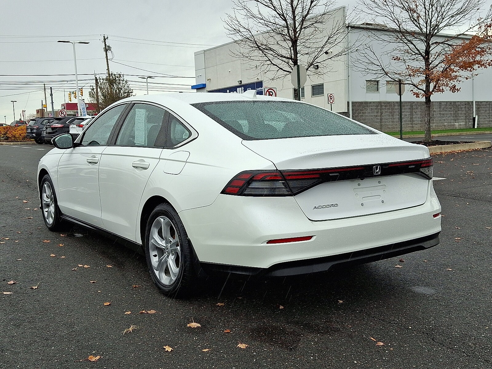 2023 Honda Accord LX photo 3