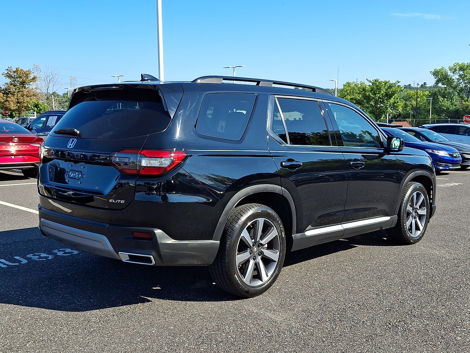 2023 Honda Pilot Elite - Photo 6