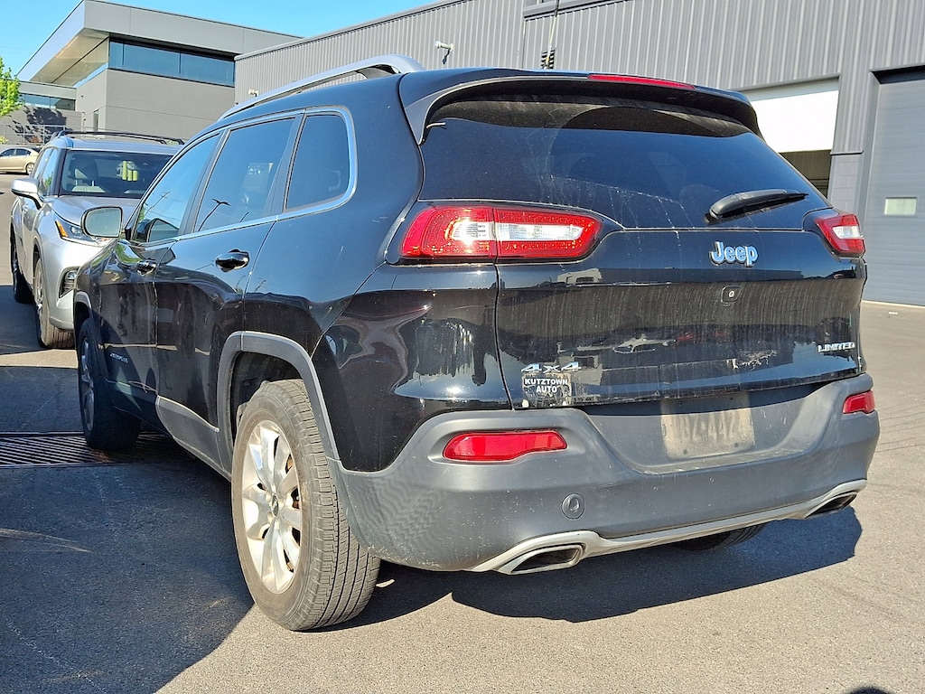 Used 2017 Jeep Cherokee Limited 4x4 SUV