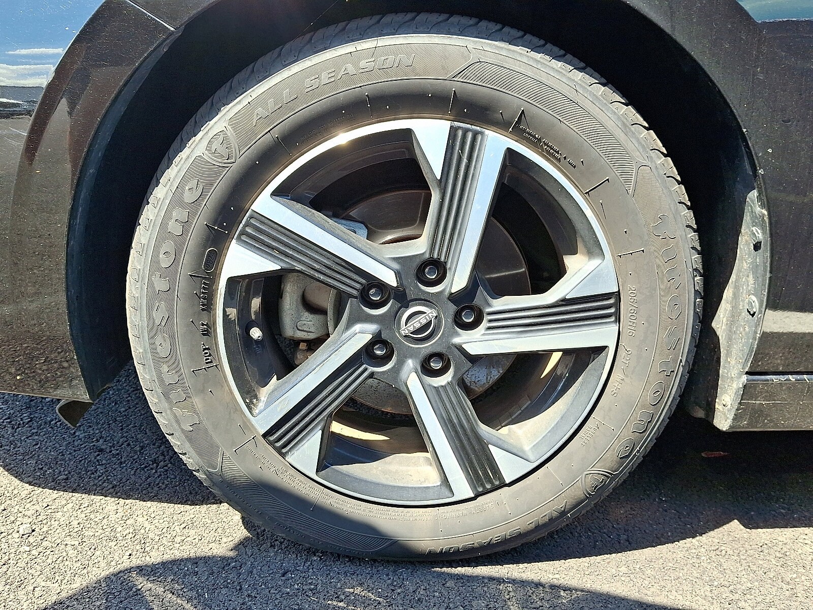 2024 Nissan Sentra SV photo 4