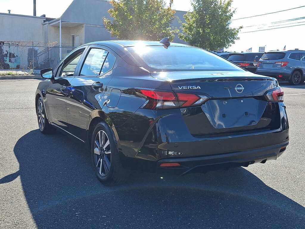 Used 2023 Nissan Versa 1.6 SV Sedan