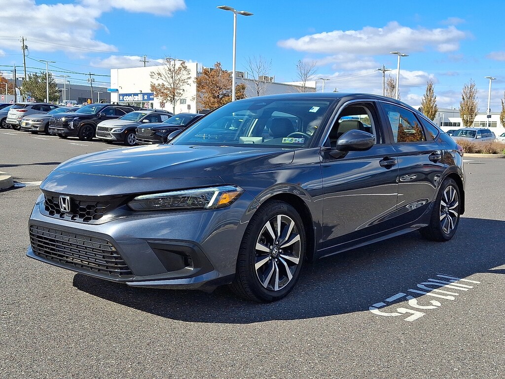 Used 2022 Honda Civic EX-L Hatchback