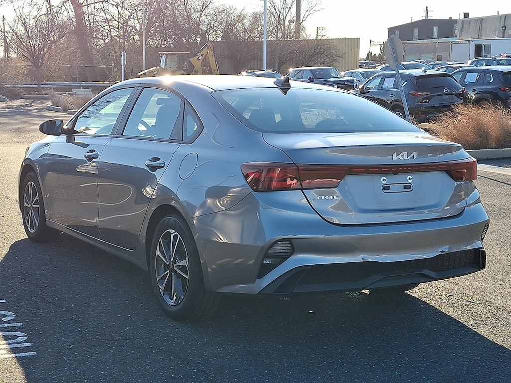 Used 2023 Kia Forte LXS Sedan
