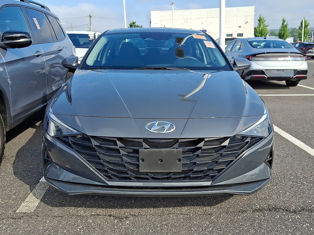 Used 2023 Hyundai Elantra SEL Sedan