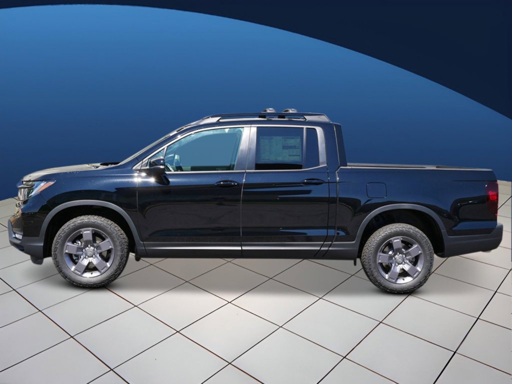 2025 Honda Ridgeline TrailSport photo 2