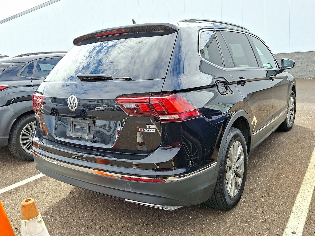Used 2018 Volkswagen Tiguan 2.0T SEL 4MOTION SUV