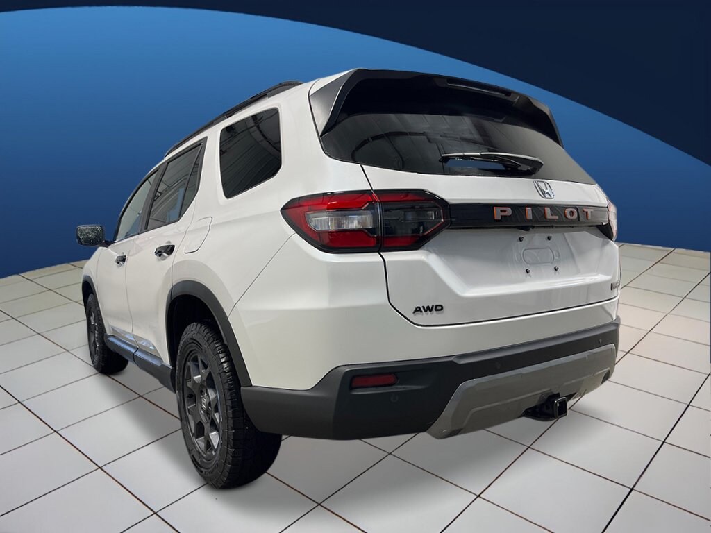 New 2026 Honda Pilot TrailSport SUV