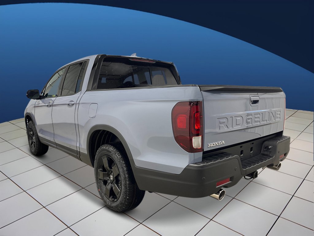 2026 Honda Ridgeline Black Edition photo 3