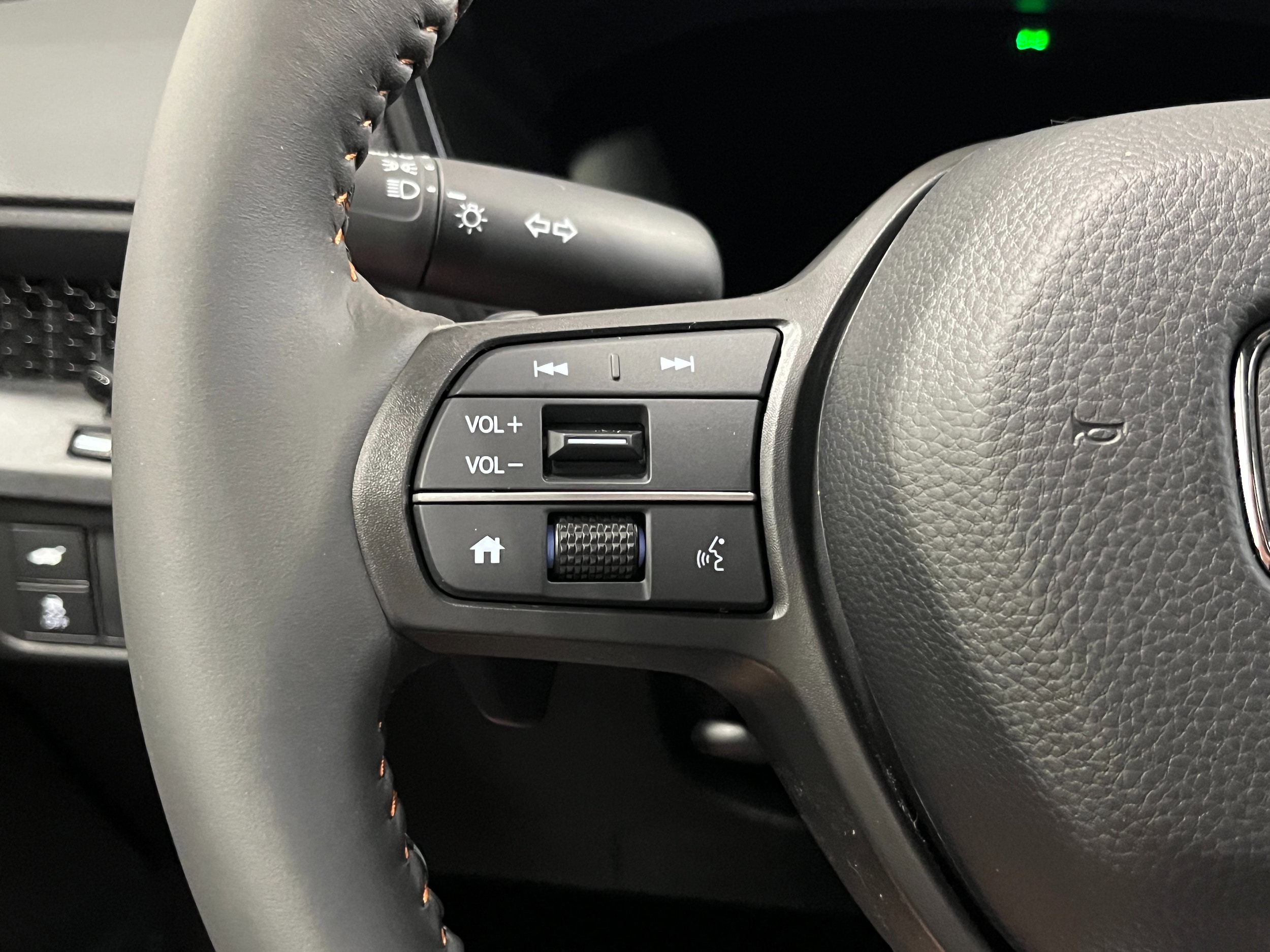 2025 Honda CR-V Sport-L - Photo 16