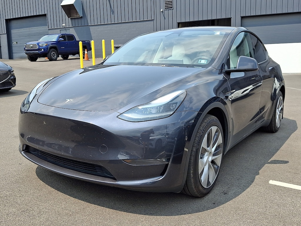 Used 2024 Tesla Model Y Long Range SUV