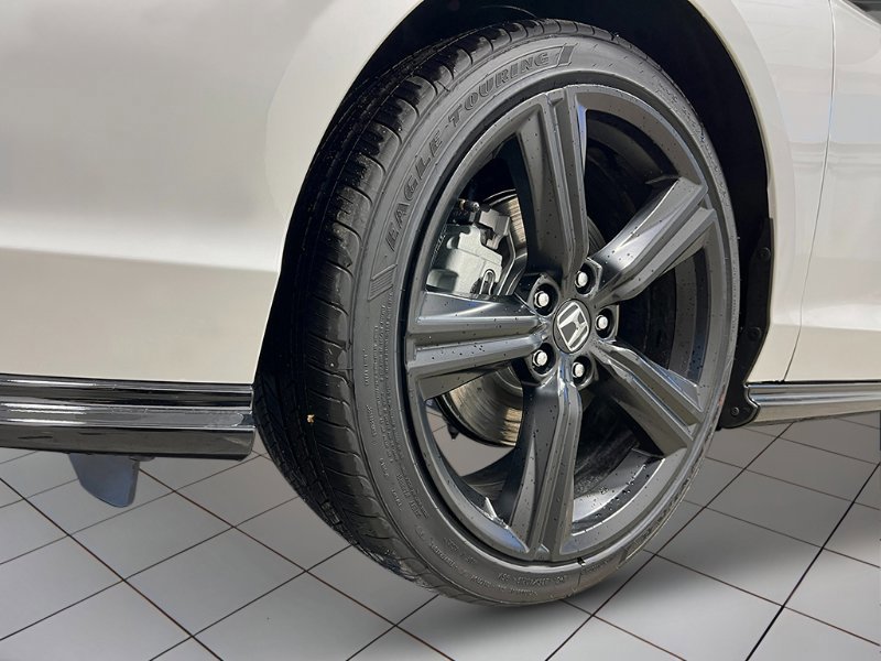 2025 Honda Accord Hybrid Sport-L - Photo 11