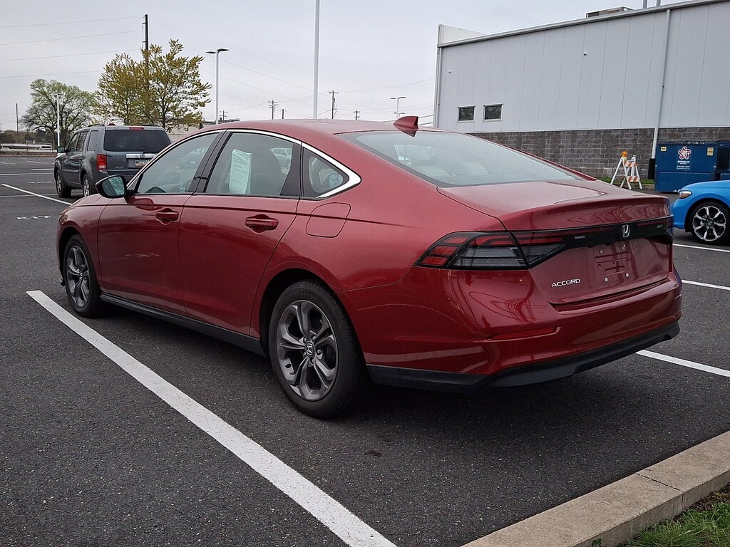 Used 2024 Honda Accord EX Sedan