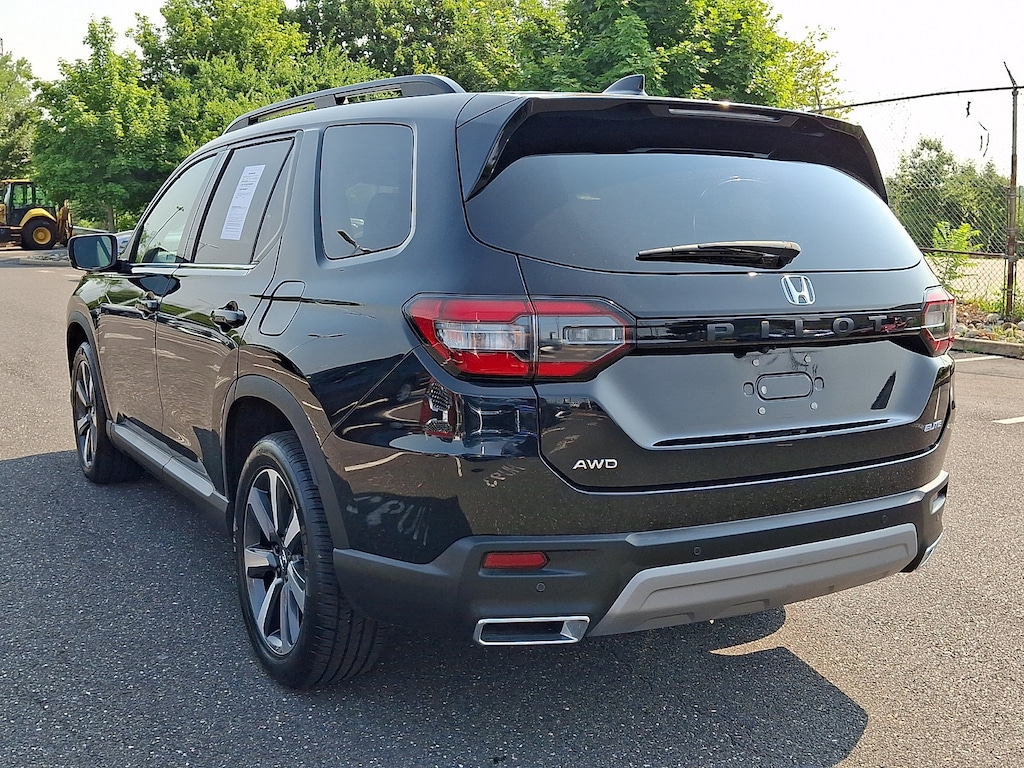 Certified 2023 Honda Pilot Elite SUV