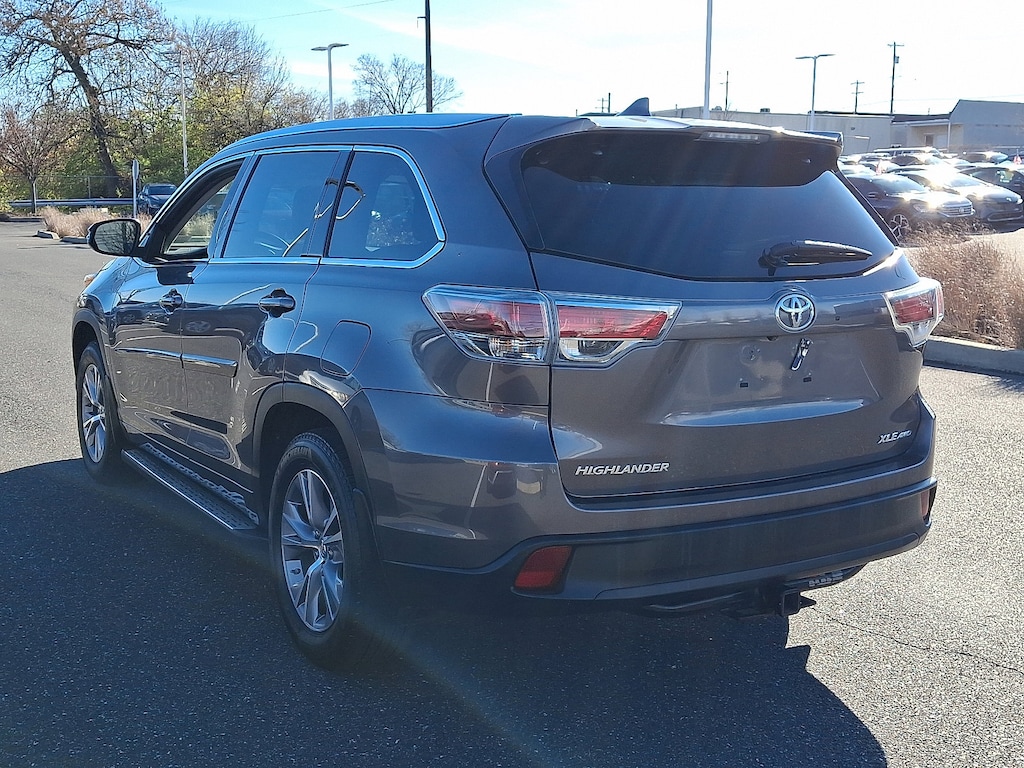 Used 2014 Toyota Highlander XLE V6 SUV