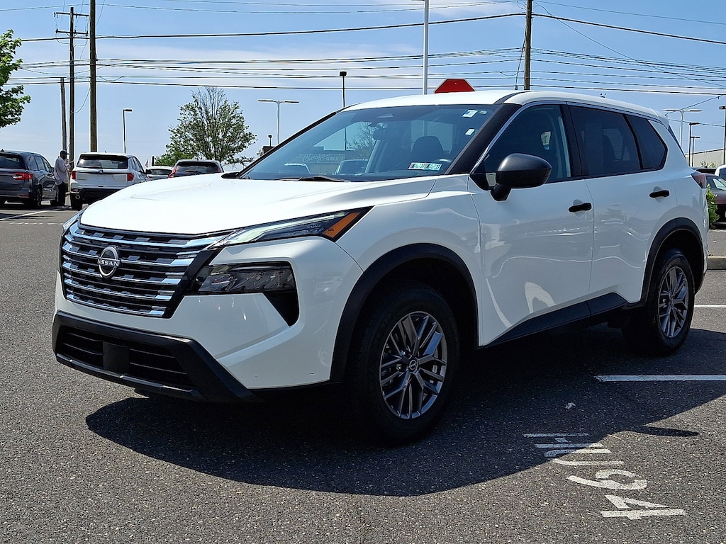 Used 2024 Nissan Rogue S SUV