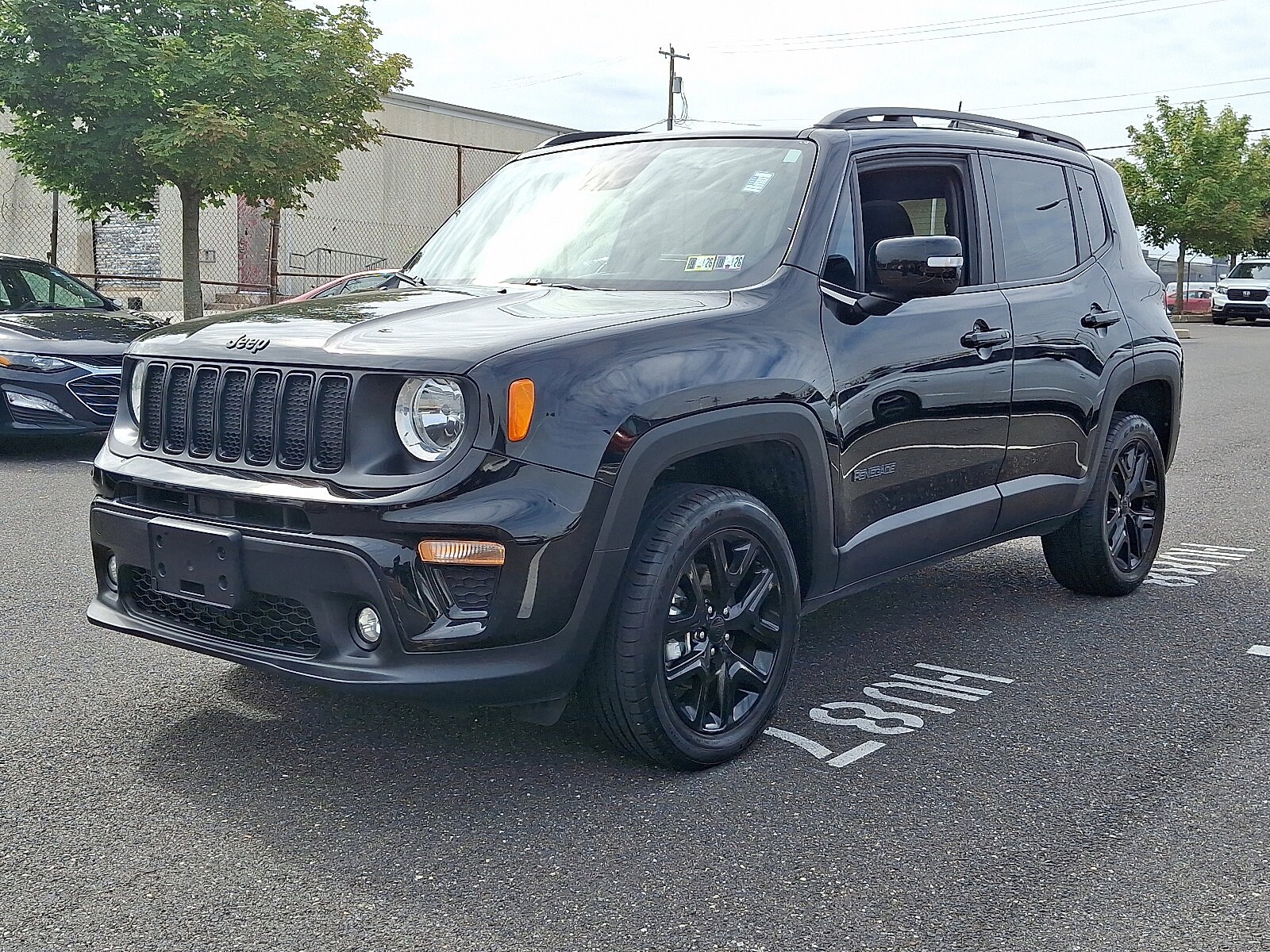 2022 Jeep Renegade Latitude photo 3