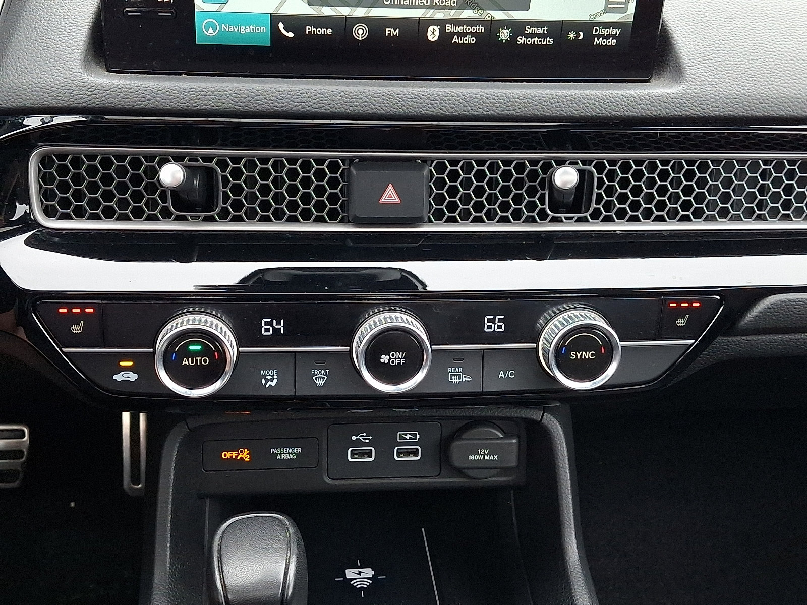2024 Honda Civic Hatchback Sport Touring - Photo 16