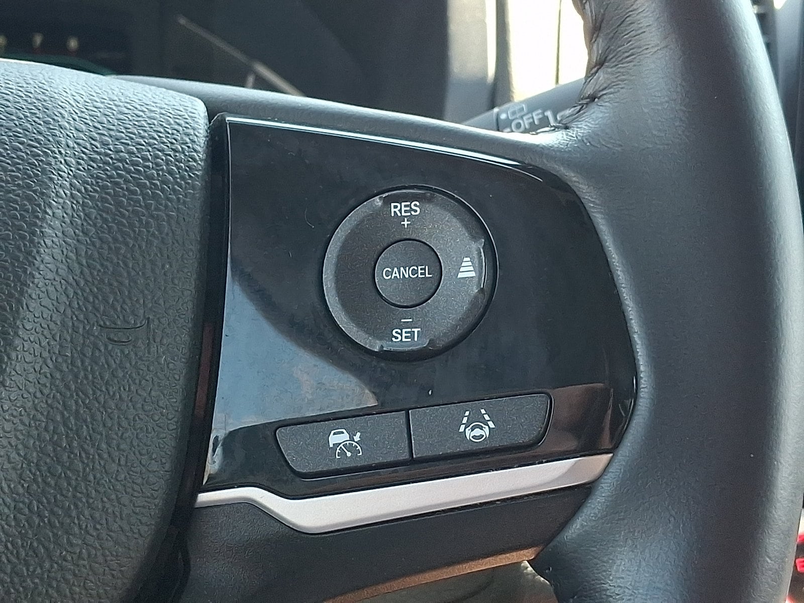 2024 Honda Odyssey Touring - Photo 24