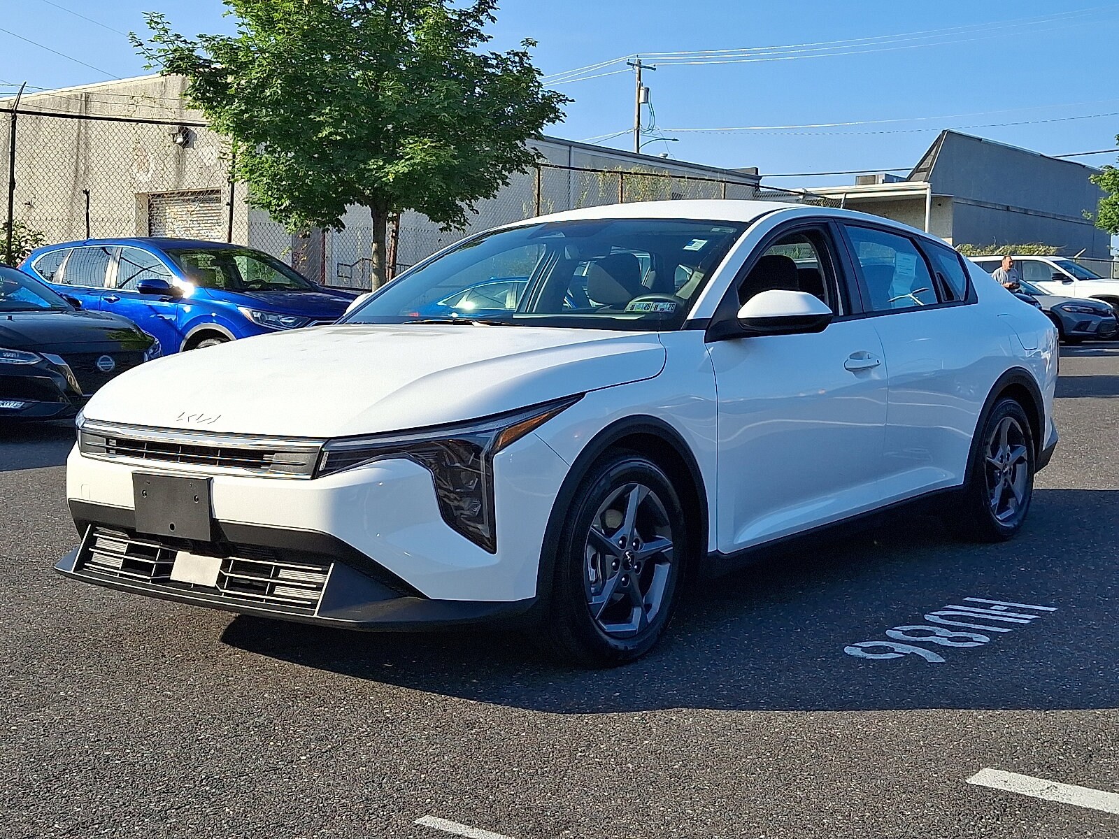 2025 Kia K4 LXS photo 2