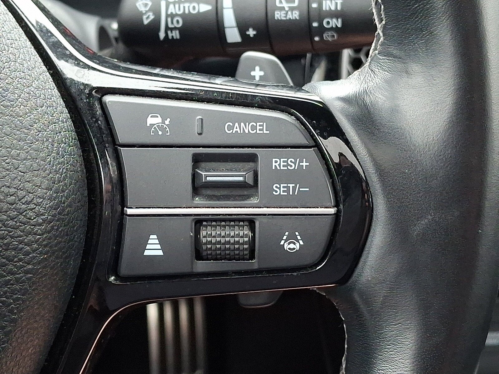 2024 Honda Civic Hatchback Sport Touring - Photo 23