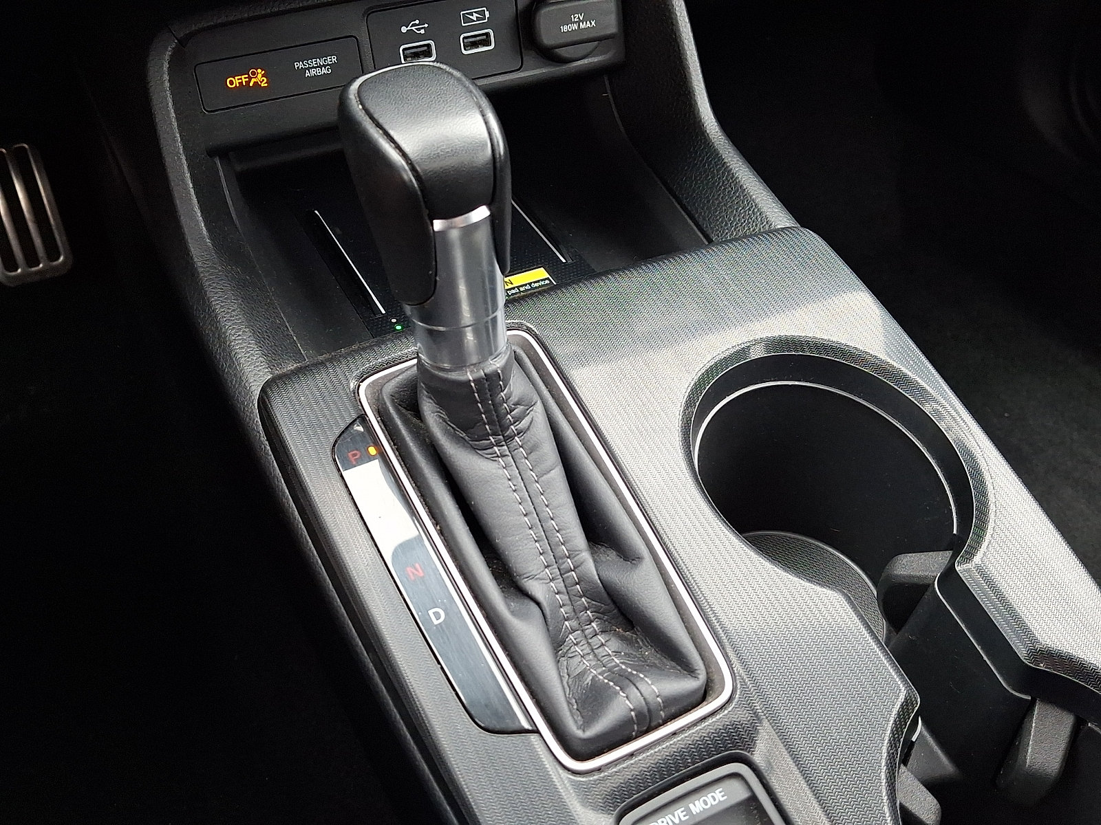 2024 Honda Civic Hatchback Sport Touring - Photo 15