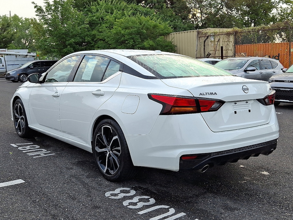 Used 2024 Nissan Altima 2.5 SR Sedan