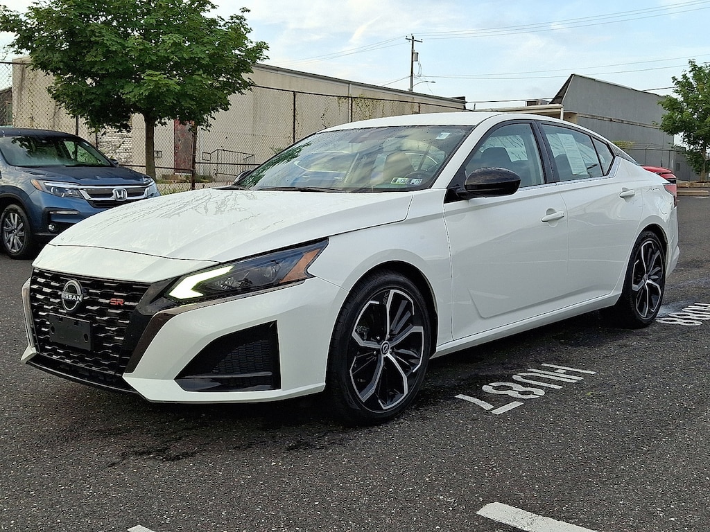 Used 2024 Nissan Altima 2.5 SR Sedan