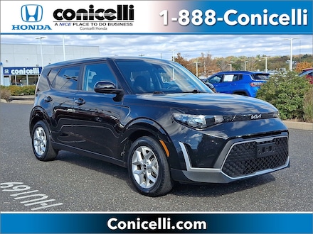 2023 Kia Soul LX Hatchback