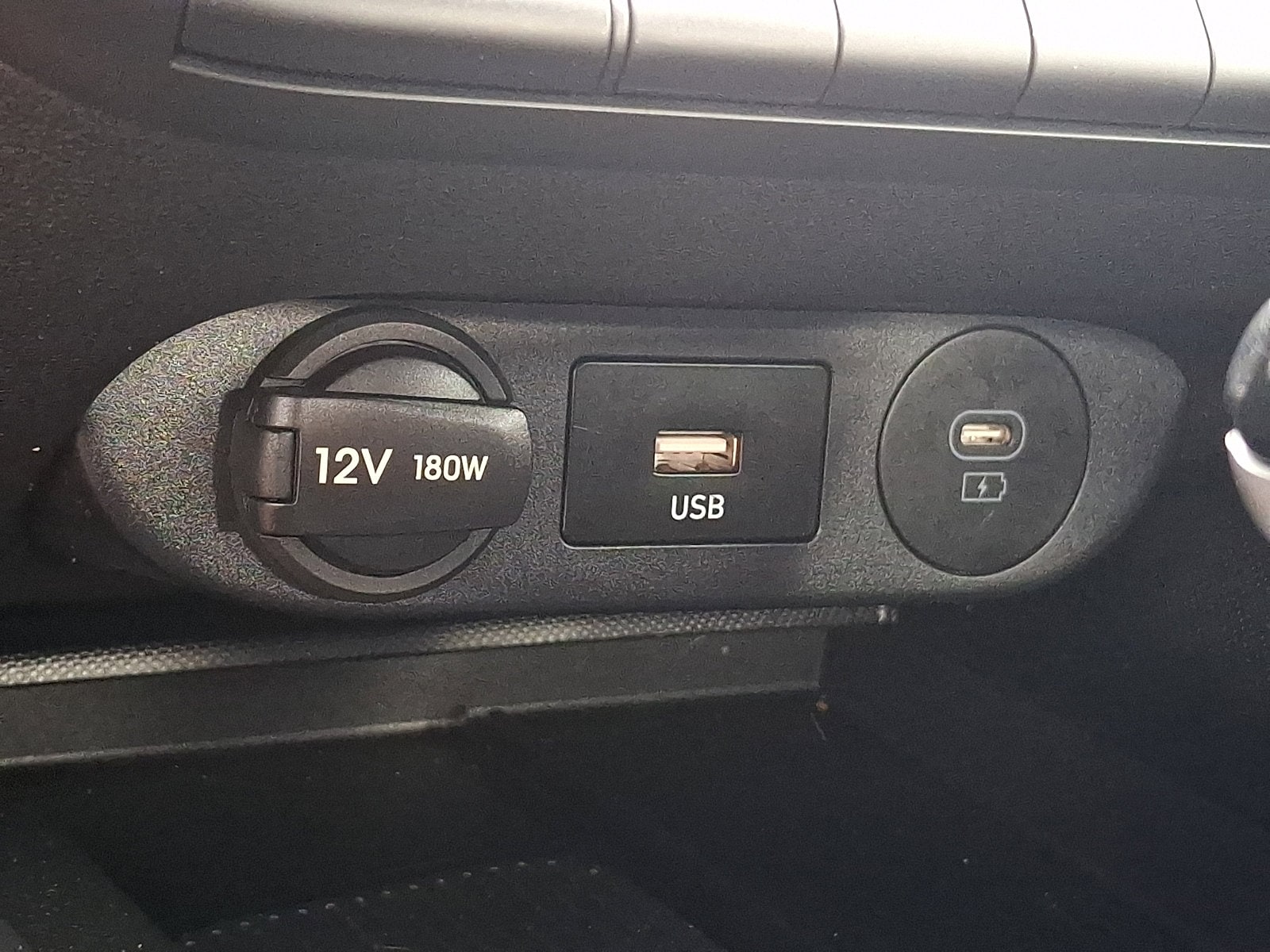 2025 Hyundai Elantra SEL - Photo 23