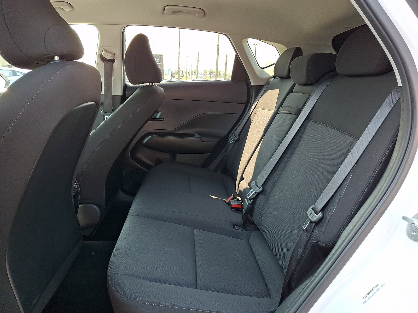 2025 Hyundai Kona SEL - Photo 10