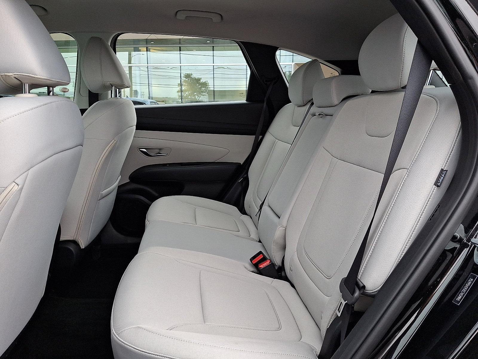 2025 Hyundai Tucson SE - Photo 10