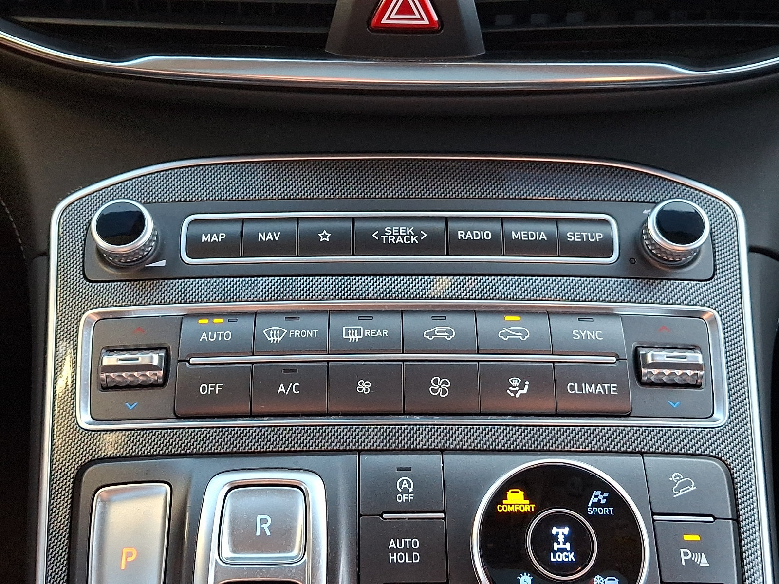 2023 Hyundai Santa Fe Limited - Photo 16