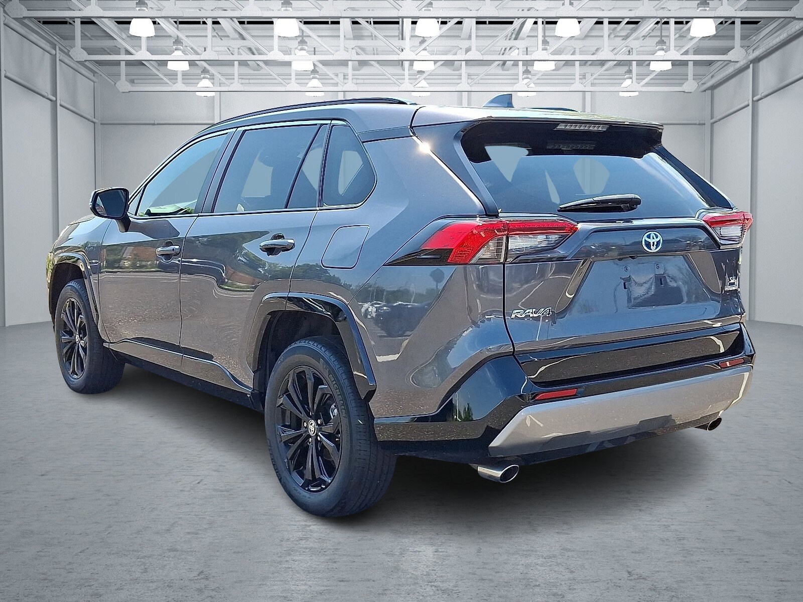 2022 Toyota RAV4 Hybrid SE photo 4