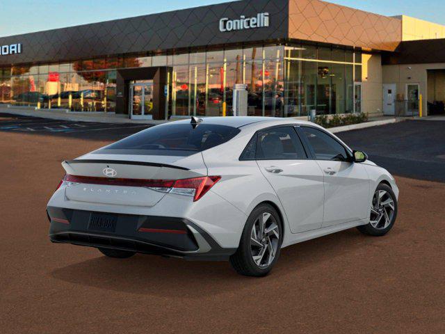 2025 Hyundai Elantra SEL Sport photo 2