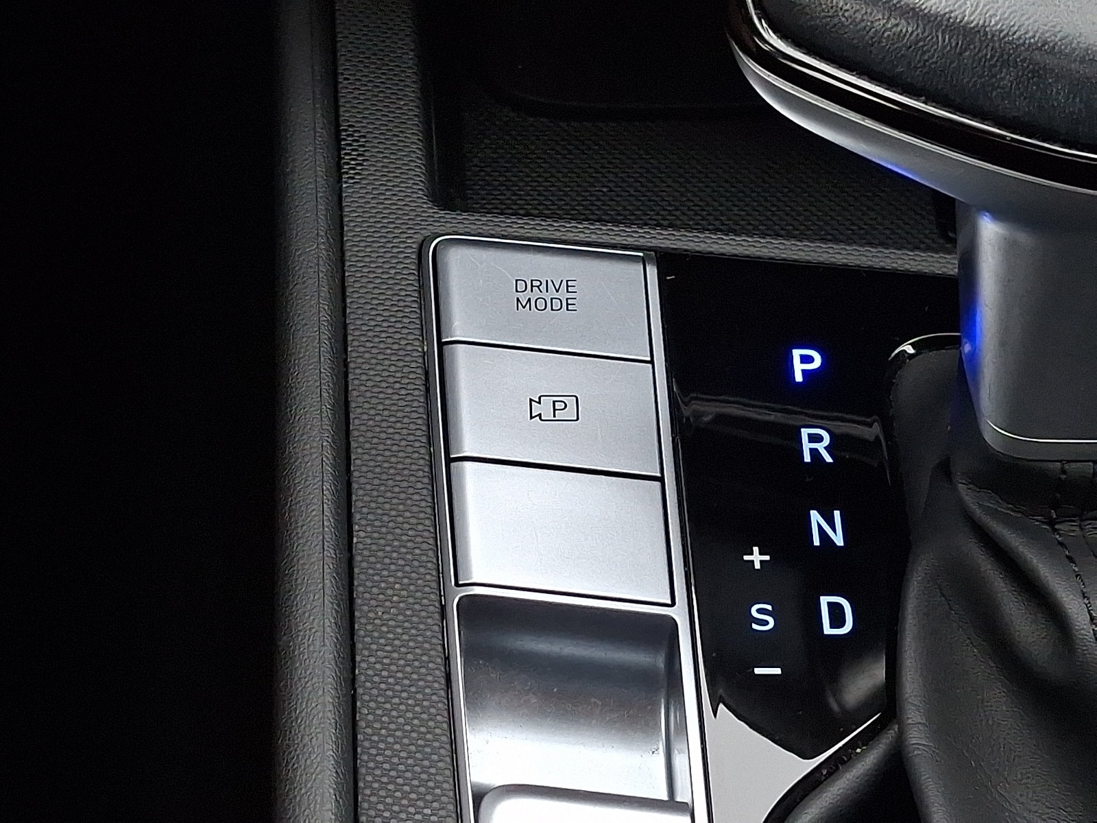 2024 Hyundai Elantra SEL - Photo 27