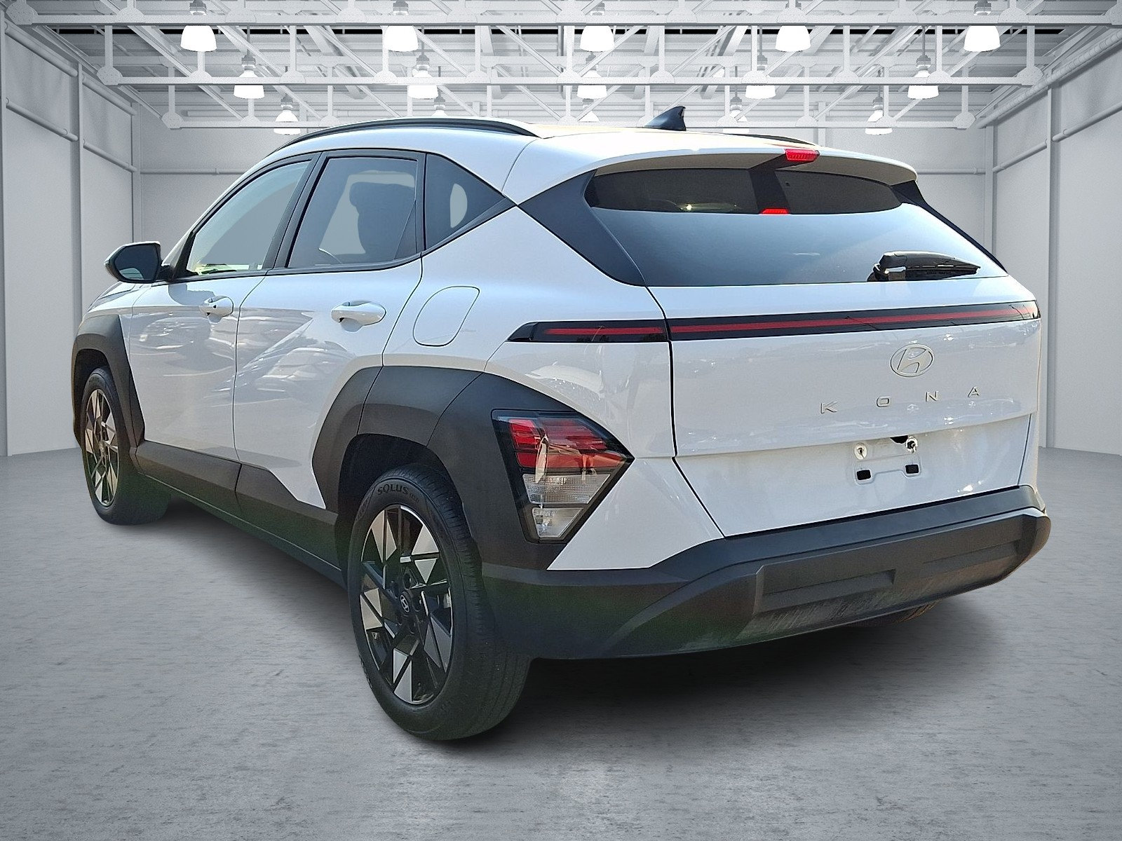 2025 Hyundai Kona SEL - Photo 4