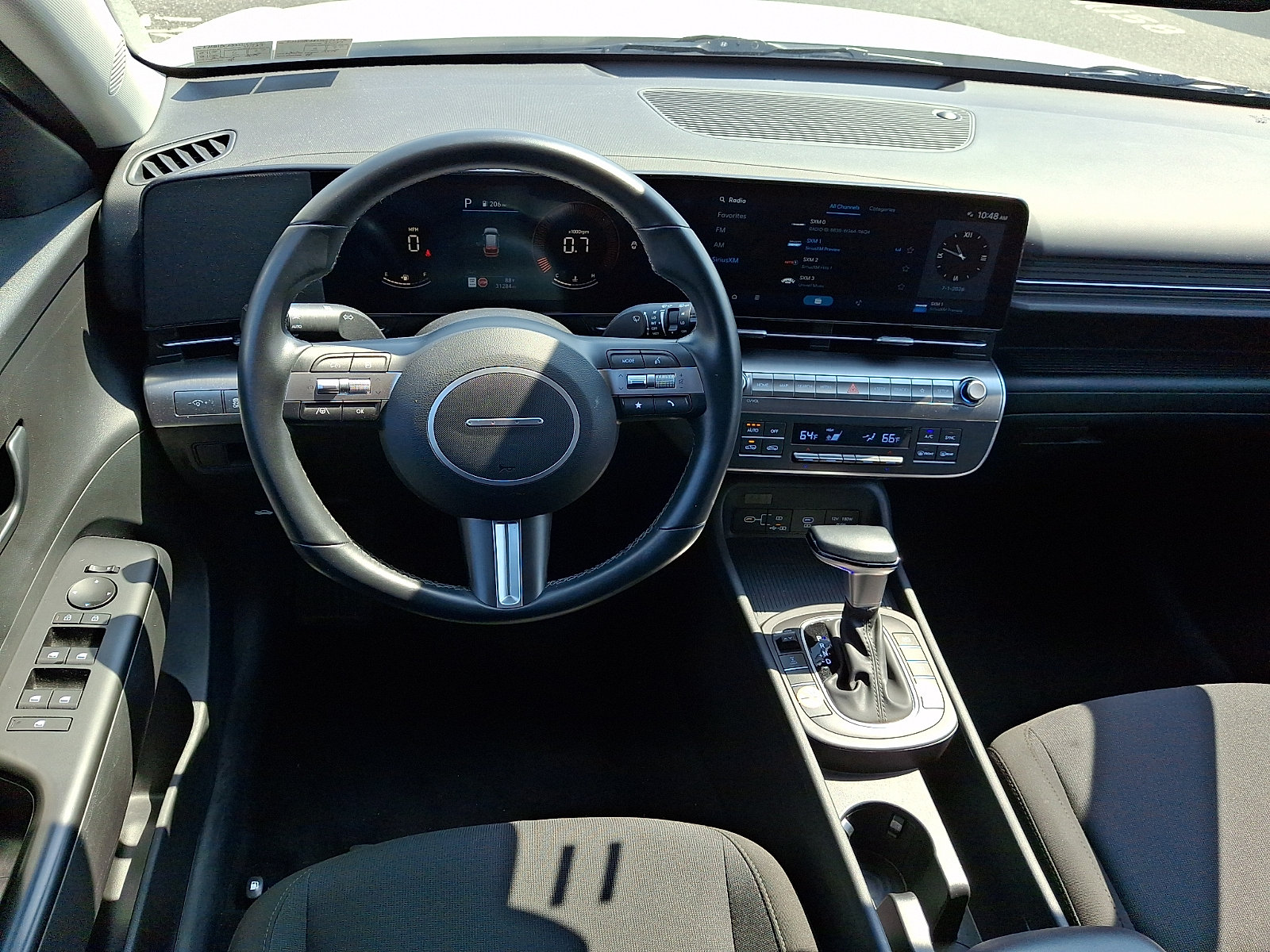 2025 Hyundai Kona SEL - Photo 11