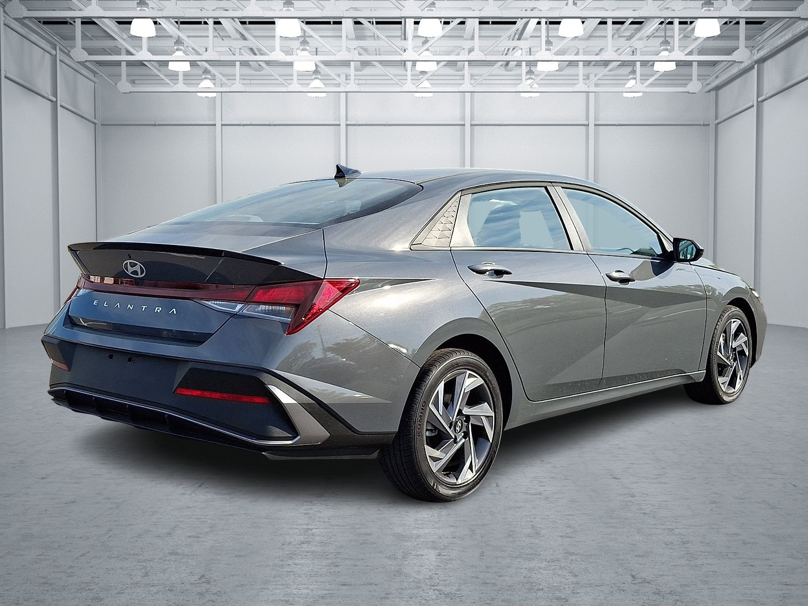 2025 Hyundai Elantra SEL - Photo 6