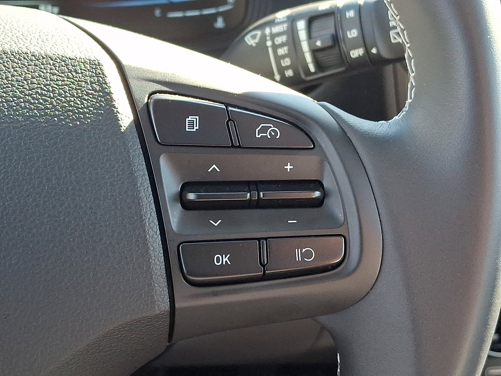 2025 Hyundai Venue SEL - Photo 22