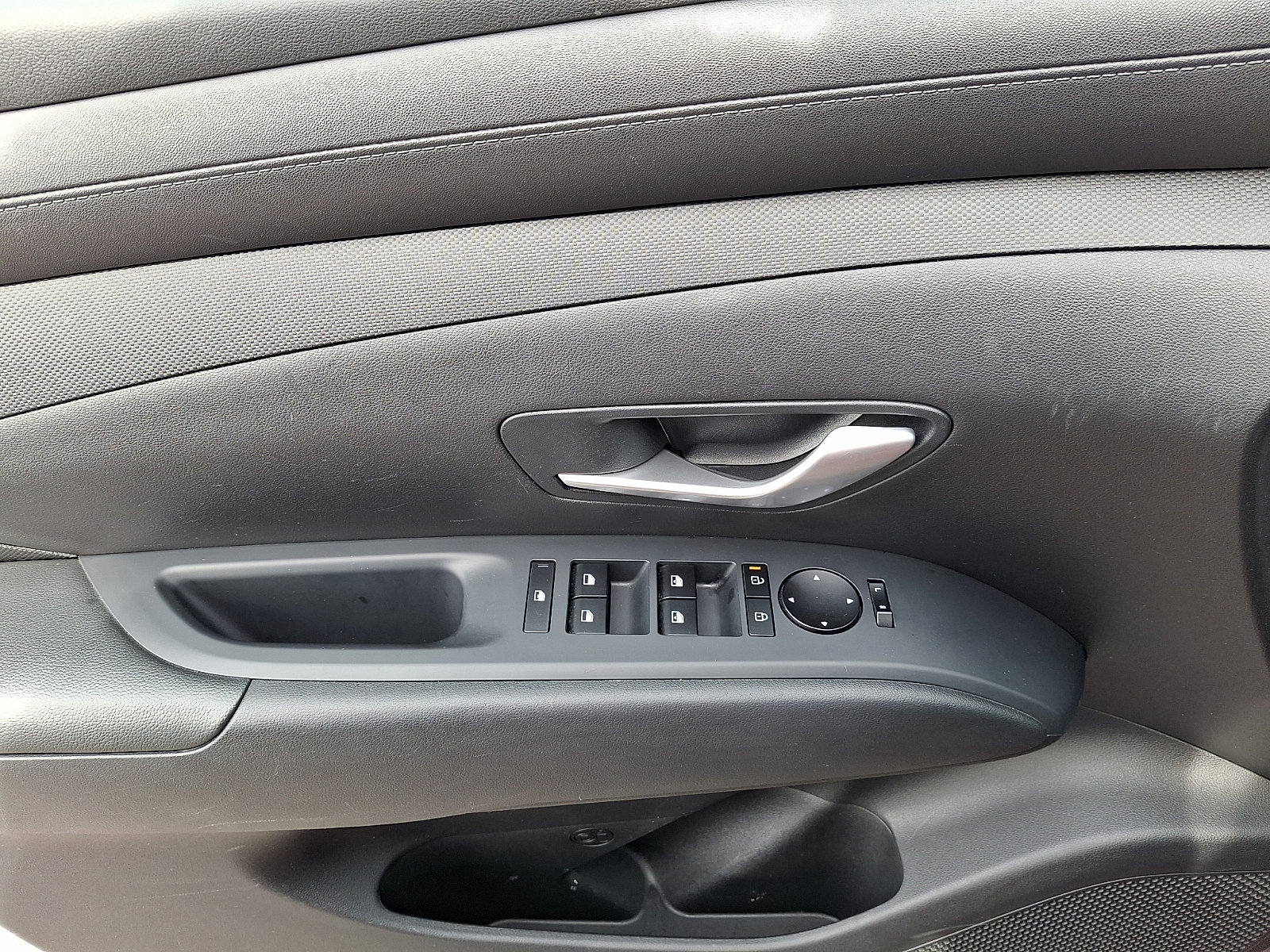 2025 Hyundai Tucson SEL - Photo 12