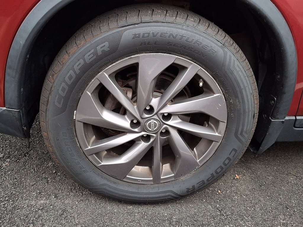 Used 2016 Nissan Rogue SL SUV