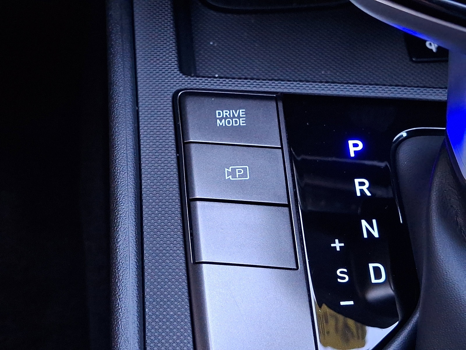2025 Hyundai Elantra SEL - Photo 24
