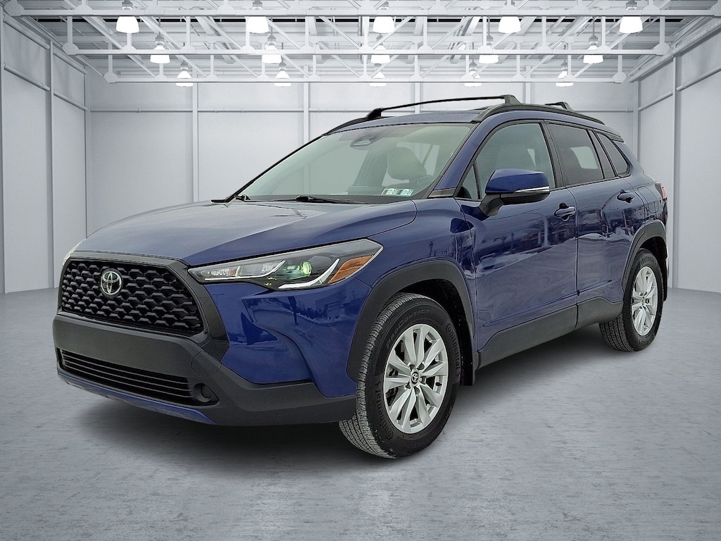 Used 2023 Toyota Corolla Cross LE SUV