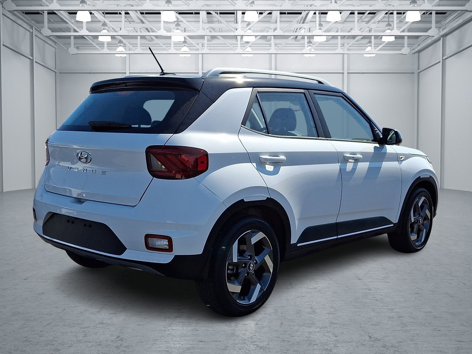 2025 Hyundai Venue Limited - Photo 6