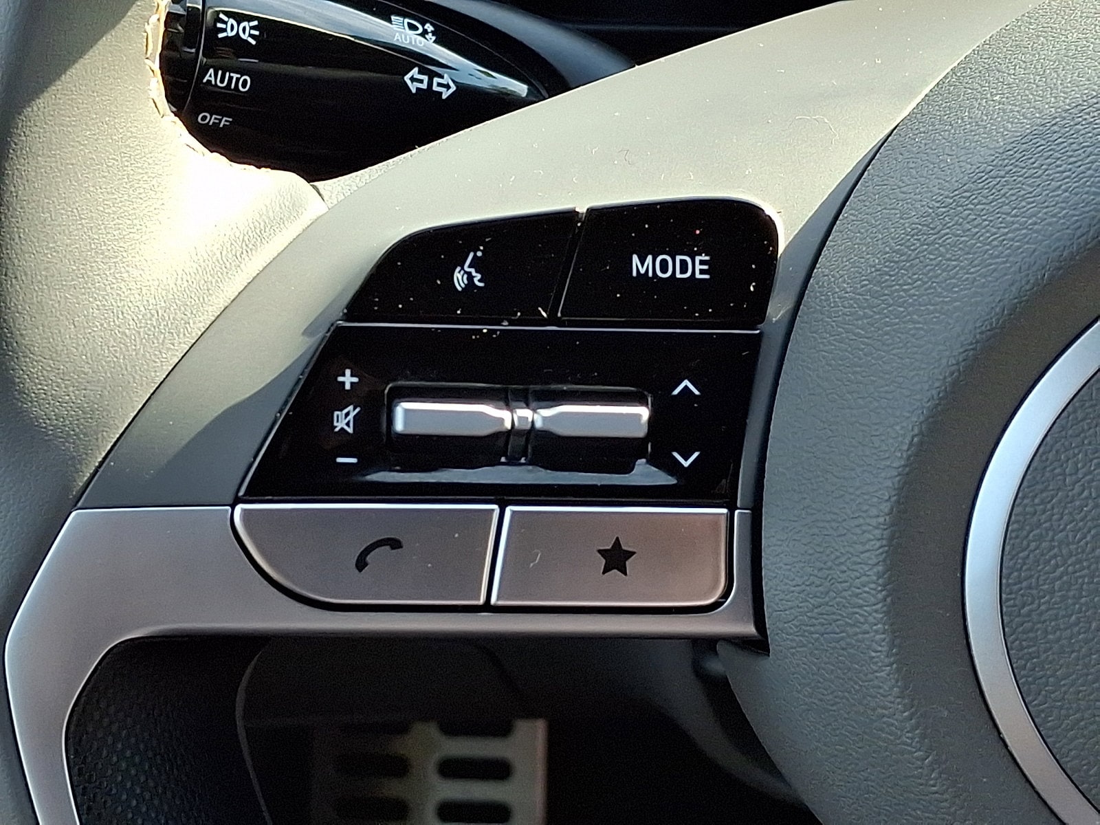 2025 Hyundai Elantra SEL - Photo 20