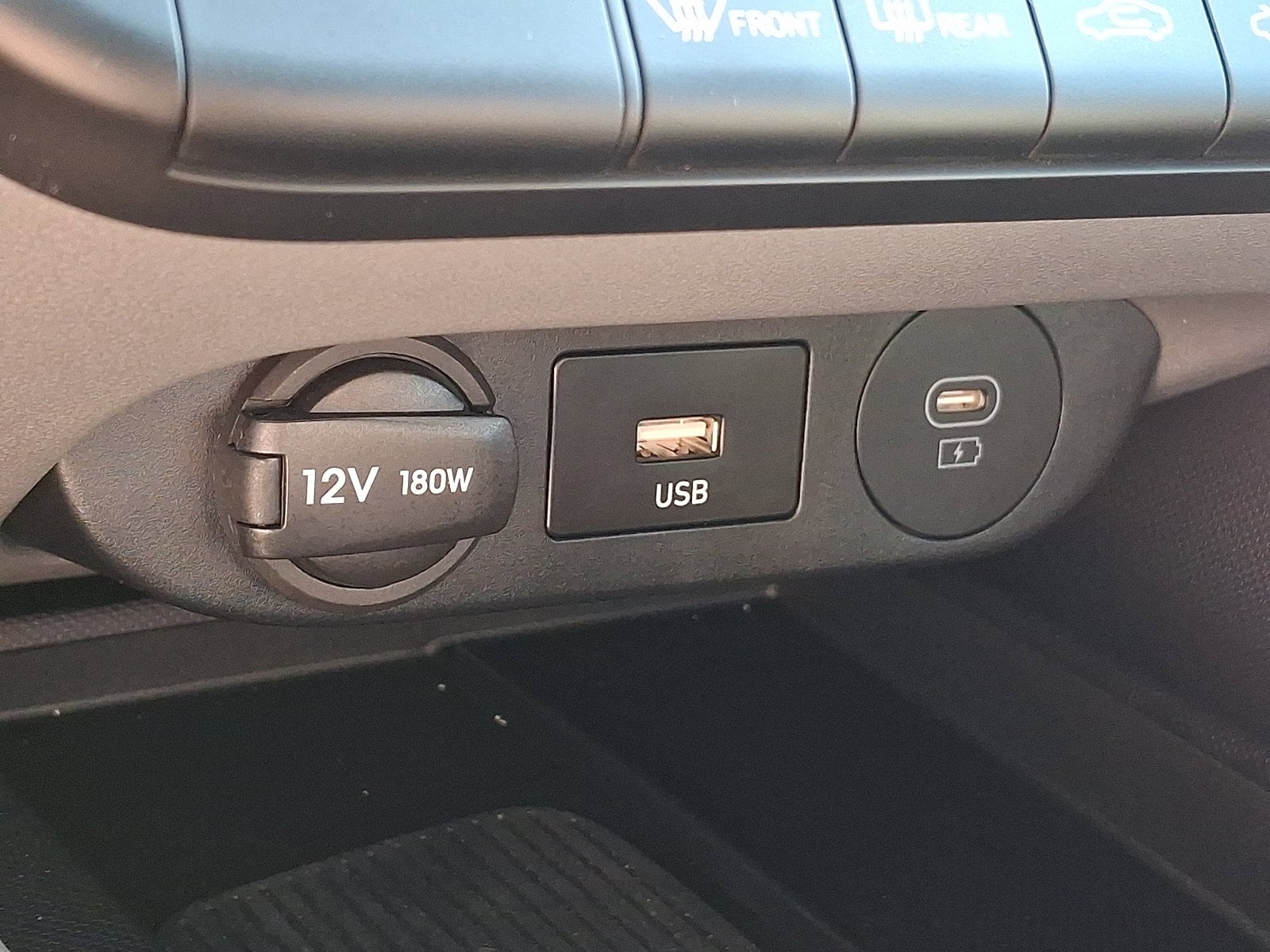 2025 Hyundai Elantra SEL - Photo 23